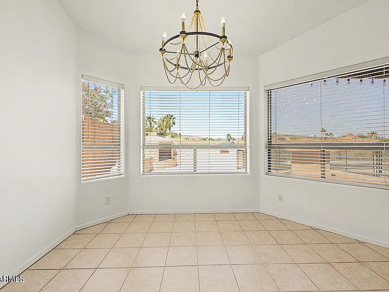 1320 E Cottonwood Ln — Photo 11