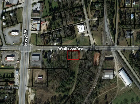 144 E Winthrope Ave, Millen, GA 30442