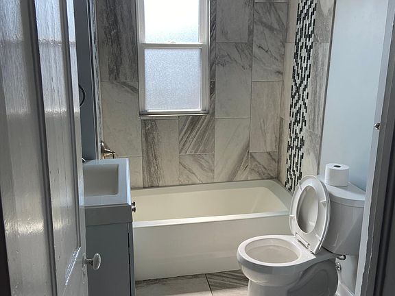 3rd image of 120 West Ave