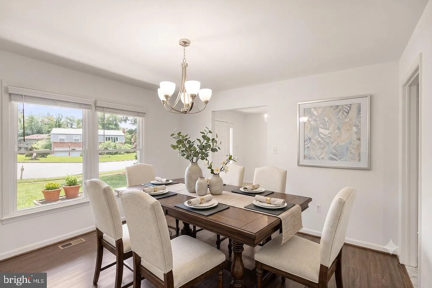4 bed, 2.5 bath, 2428 sqft, $4,200 — Photo 2