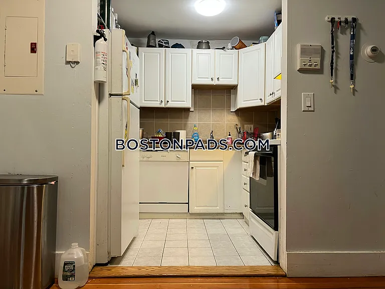24 Farrington Ave #2 — Photo 10