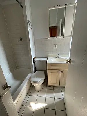 Rented by Peter R. Hungerford, LREB | media 15