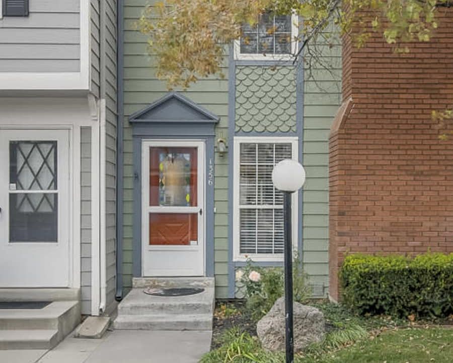 1st image of 1356 W Beacon Hill Dr