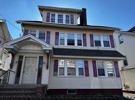 262 Osborne Ter, Newark, NJ