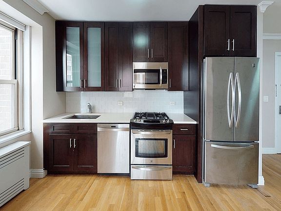 4th image of 80 N Moore St #804J