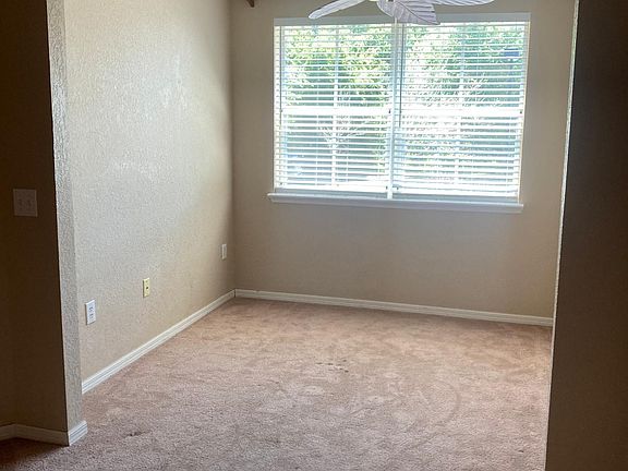 3rd image of 3818 Exeter Ct #205