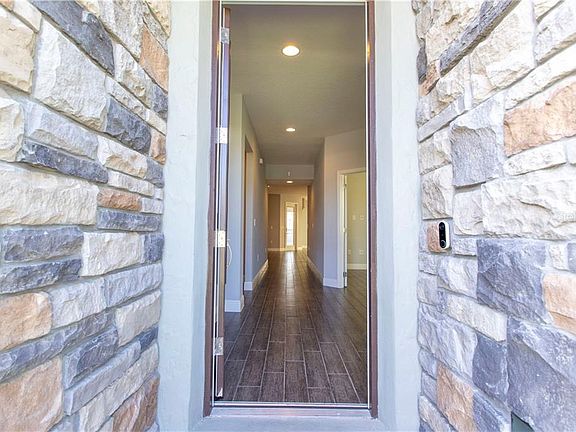 4th image of 8468 Morehouse Dr