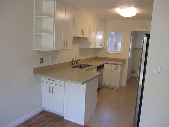 2nd image of 657 Vasona Ct