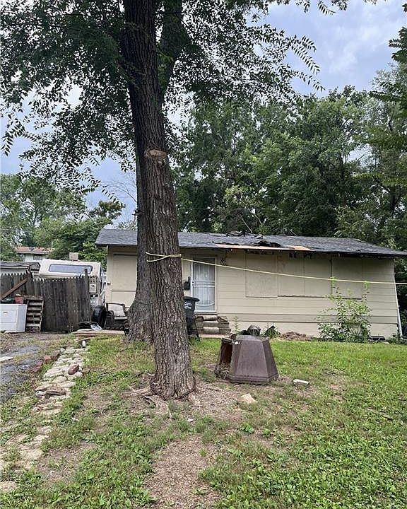 1st image of 7409 E 49th St
