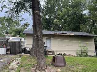 7409 E 49th St, Kansas City, MO 64129