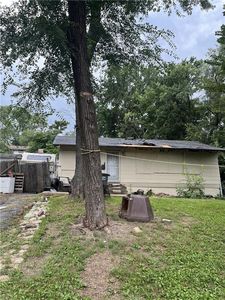 7409 E 49th St, Kansas City, MO, 64129