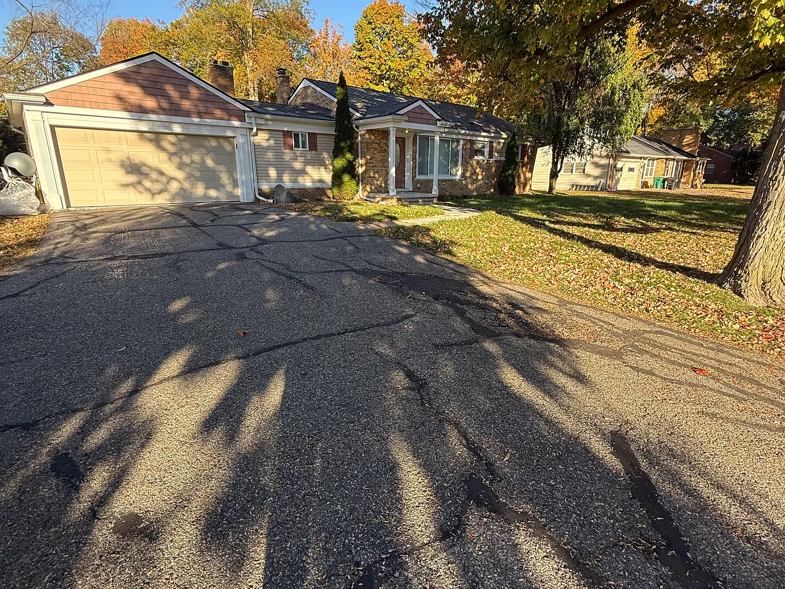 Orchard Lake Rd, Farmington Hills — Photo 1