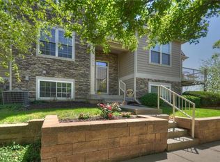 7715 W 158th Ter, Overland Park, KS 66223