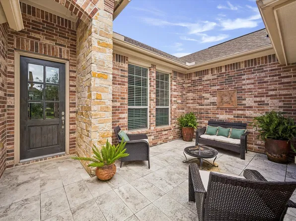 19 Peace Tree Way, Tomball, TX 77375