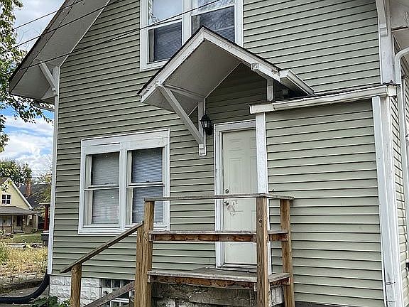3rd image of 2710 W Ohio St