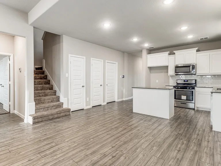 5427 Big Thicket Ln — Photo 6