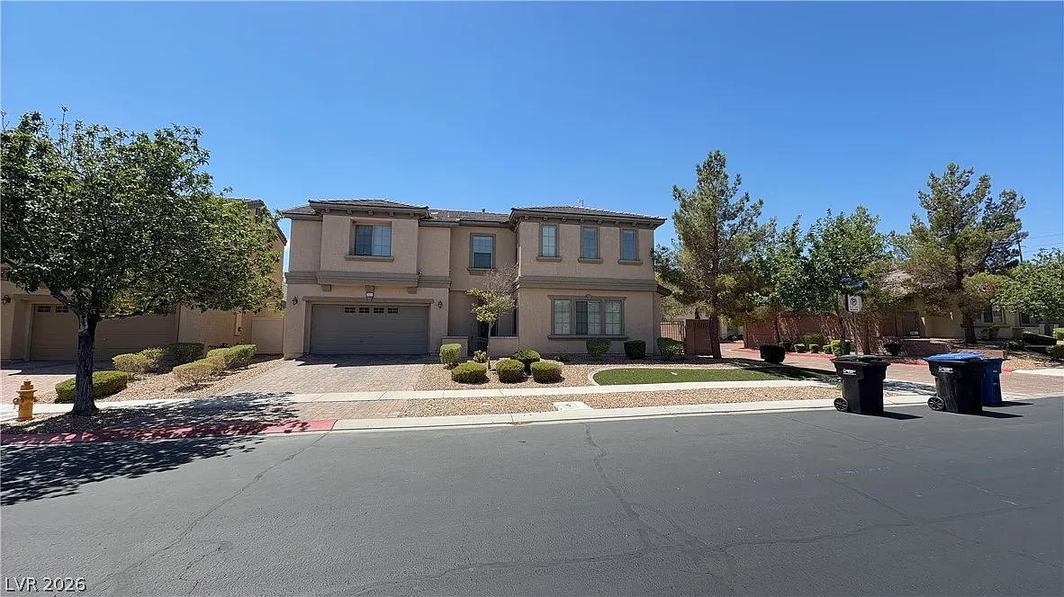 3 bed, 2.5 bath, 1805 sqft, $1,895 — Photo 1