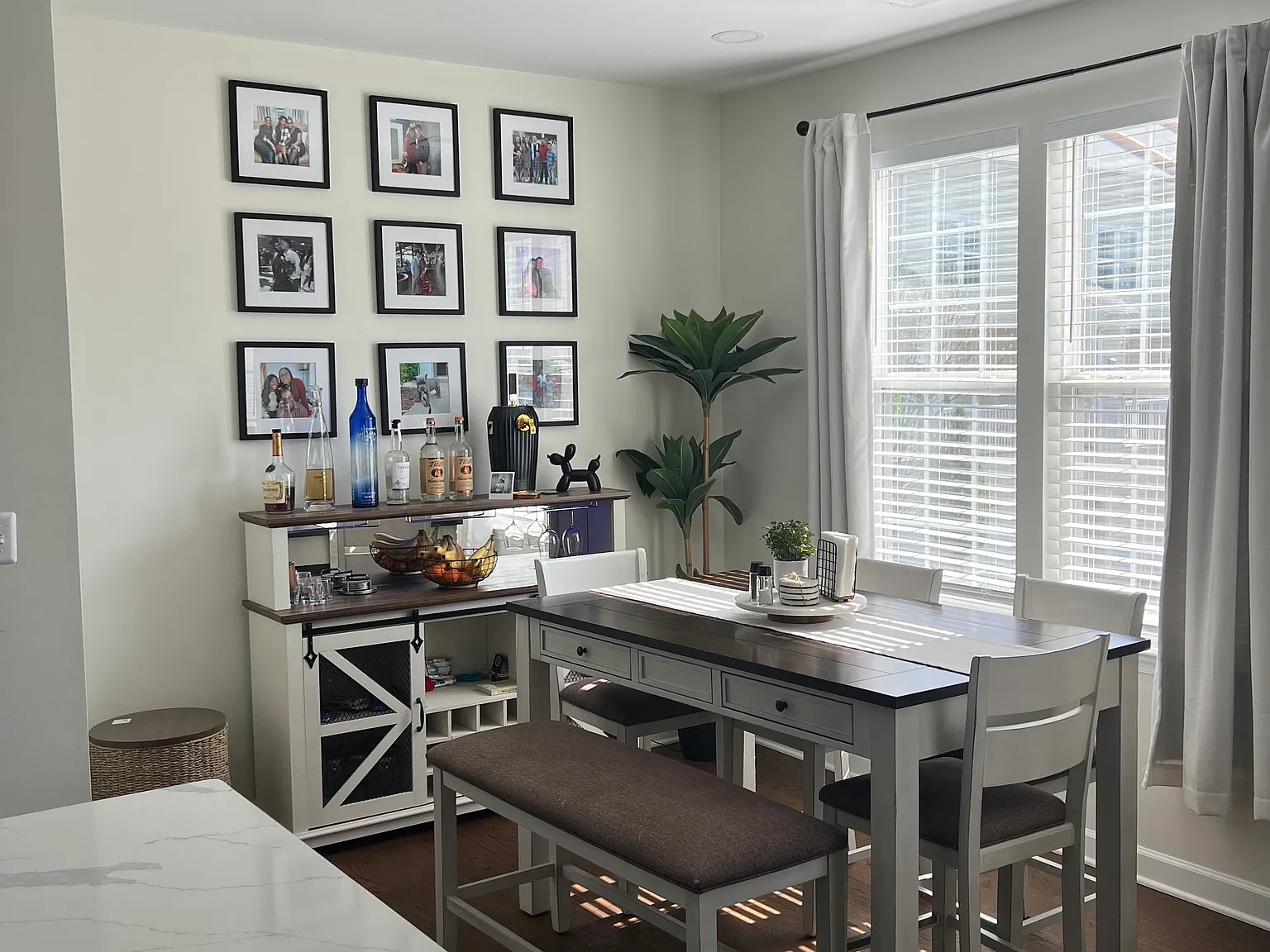 2 bed, 1156 sqft, $2,900 — Photo 3