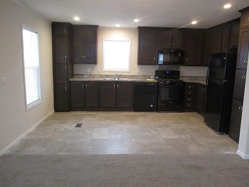 1st image of 77 Suzanne Blvd