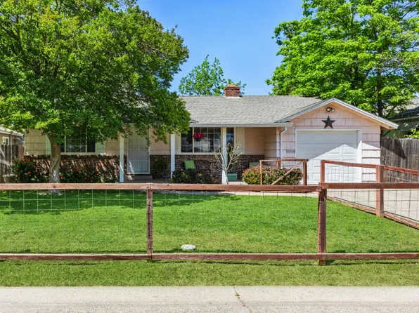 2709 Clover Ln, Sacramento, CA 95821