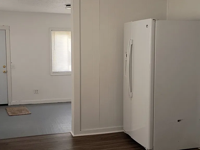 308 Wilson St — Photo 7