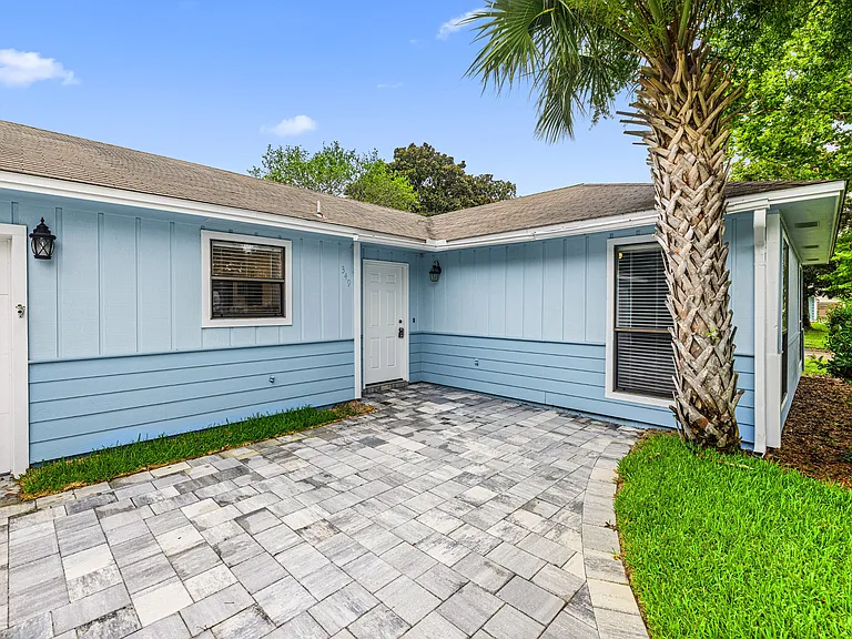 349 Primrose Cir — Photo 4