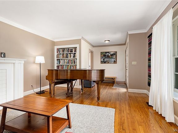 4th image of 50 Brookhaven Dr