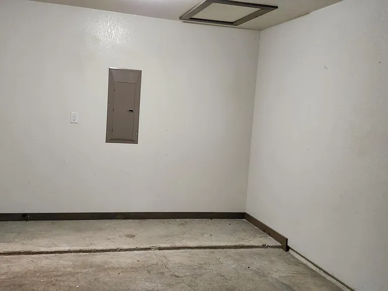 260 Mill Rd #A — Photo 22