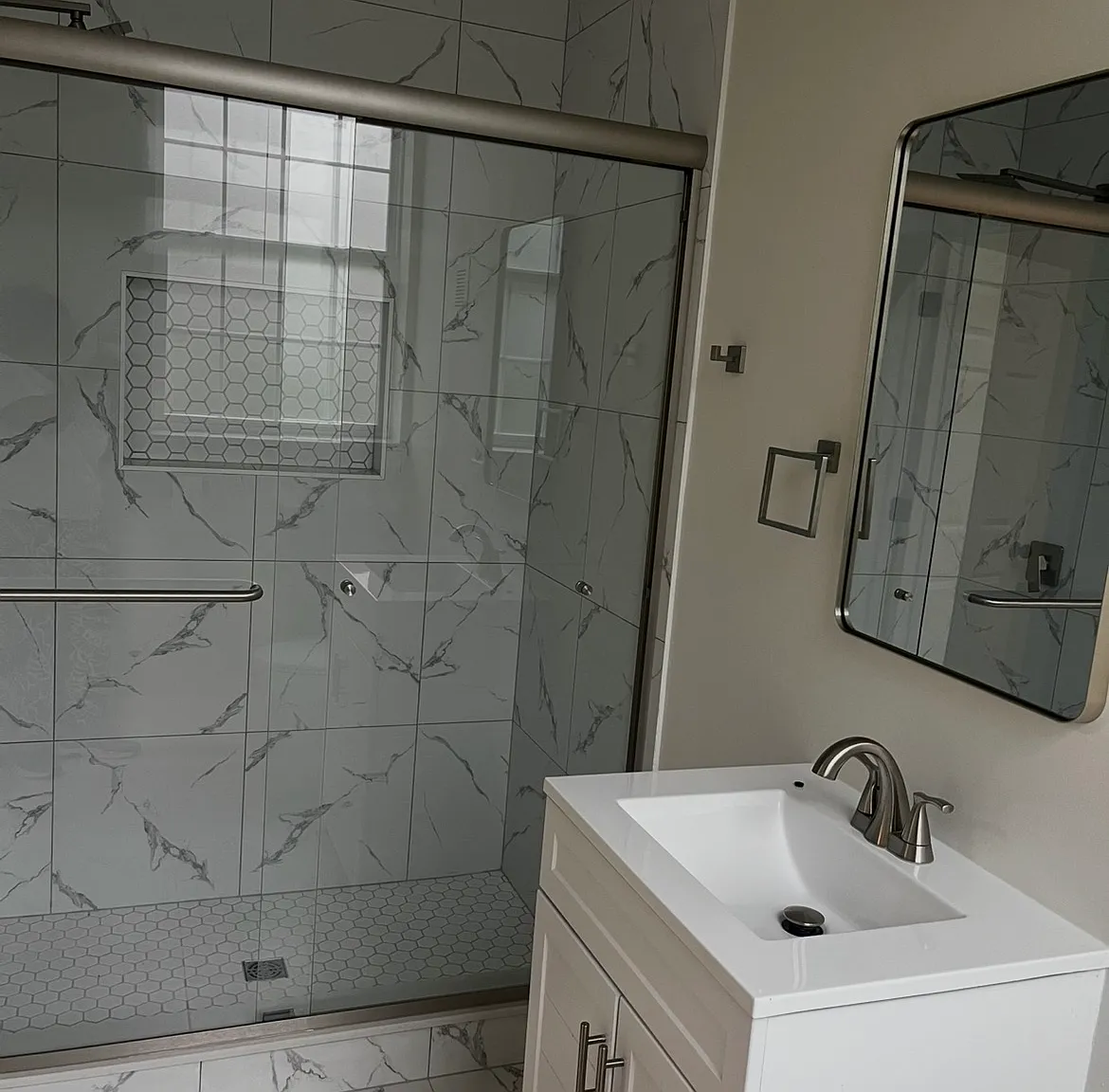 2 bed, $1,900 — Photo 3