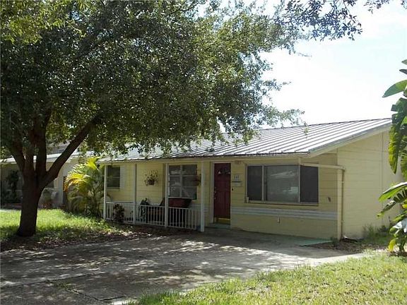 2nd image of NE Lincoln Cir N