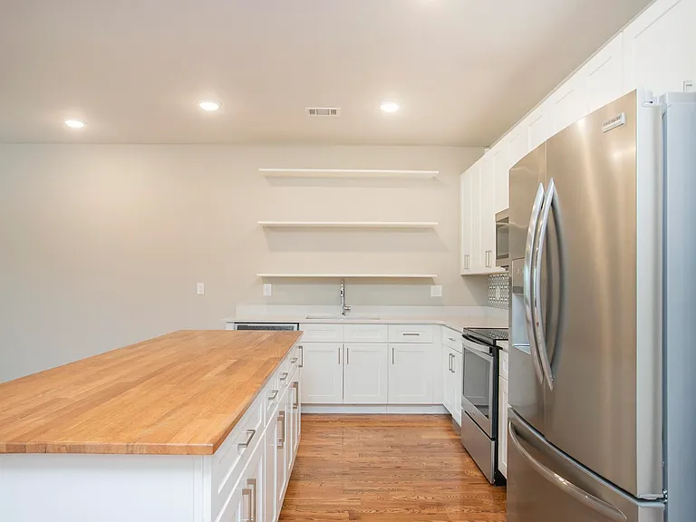 3637 Hydes Ferry Rd — Photo 18