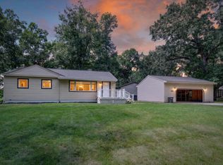 8929 Robinwood Ct, Jackson, MI 49201