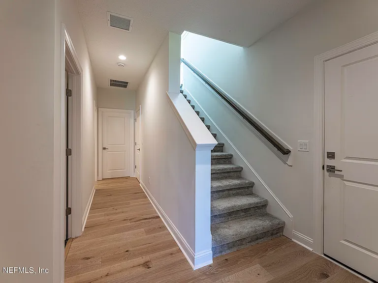 57 Waverly Way — Photo 10