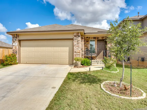 248 Middle Green Loop, Floresville, TX 78114