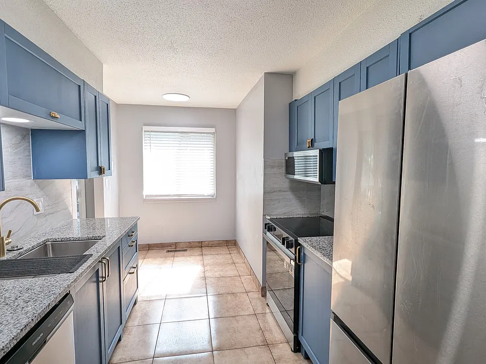 10151 W 96th Ter