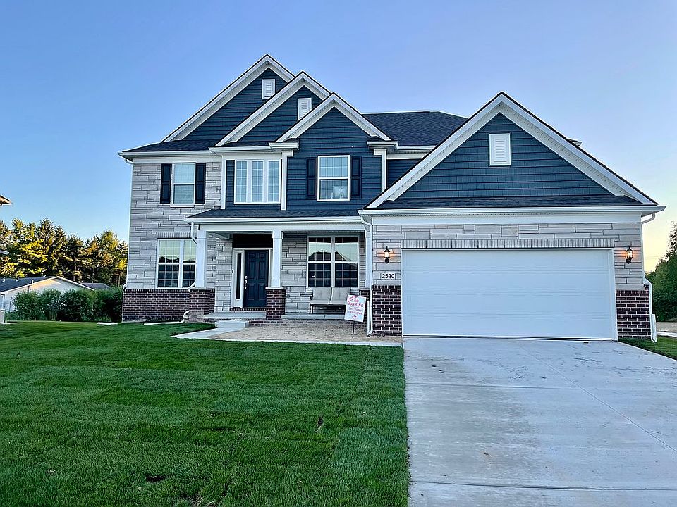 1st image of 2520 Meadow Hills Dr