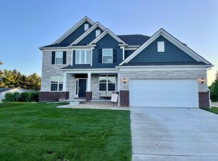2520 Meadow Hills Dr, Ann Arbor, MI 48108