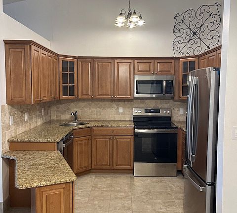 3rd image of 6503 Chasewood Dr APT G