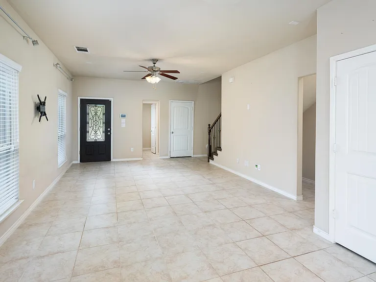 9900 Prairie Dog Ln — Photo 11