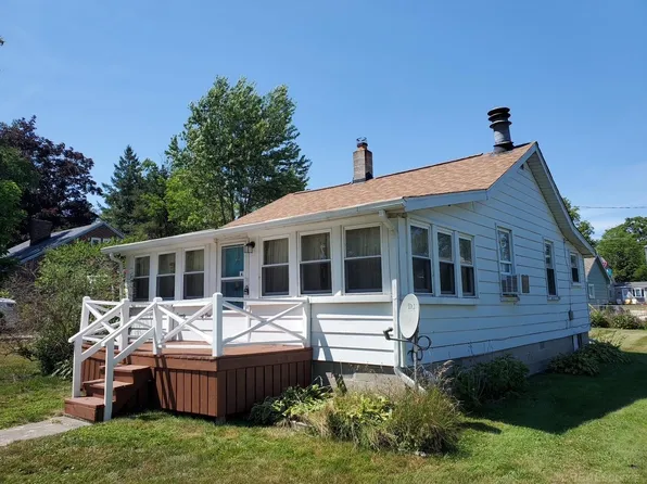 7391 Juniper Rd, Lexington, MI 48450