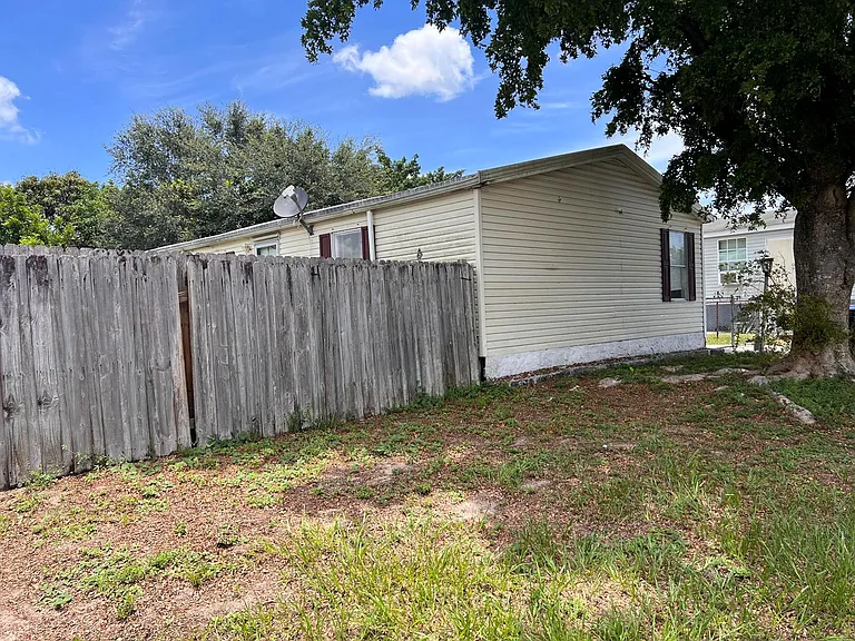 10629 S 228th Ln — Photo 22