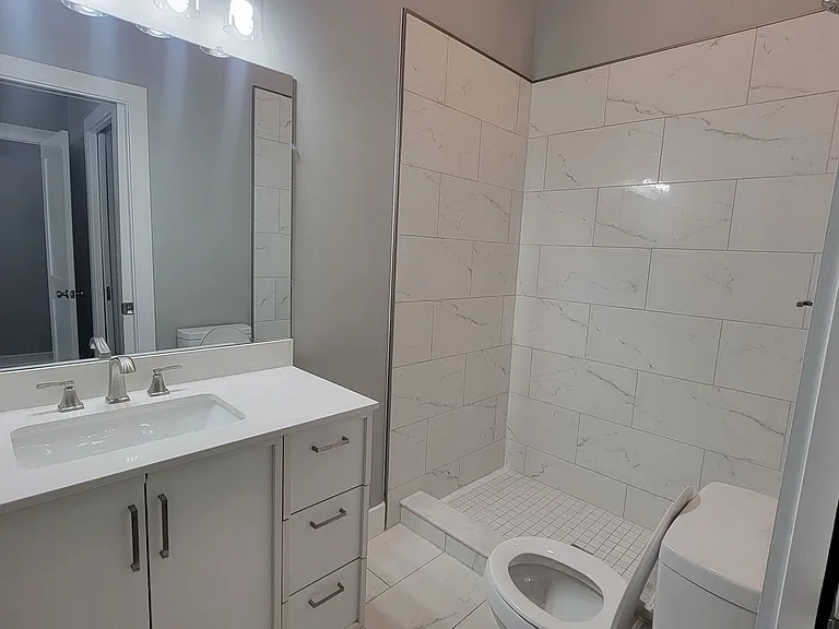 511 E Kentucky St — Photo 14