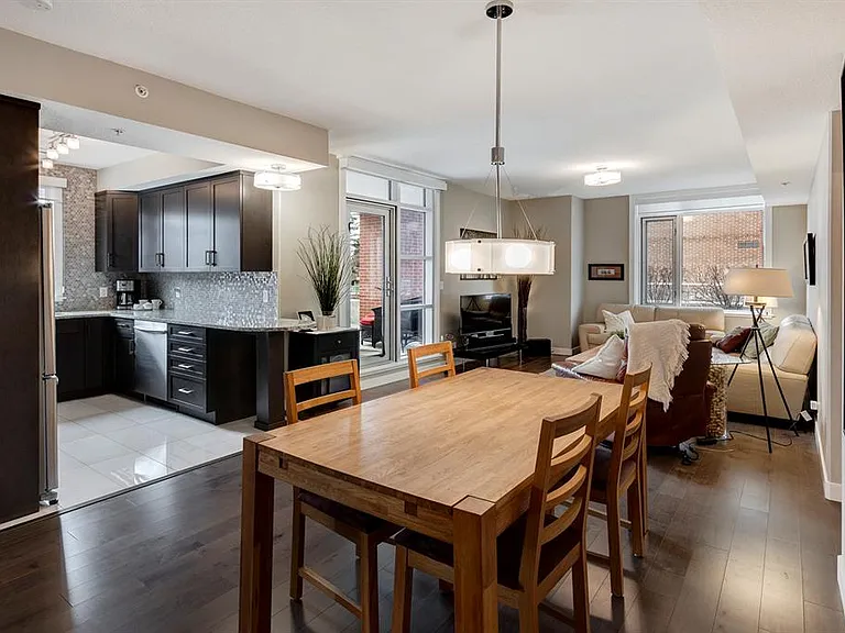 32 Varsity Estates Cir NW #102 — Photo 2