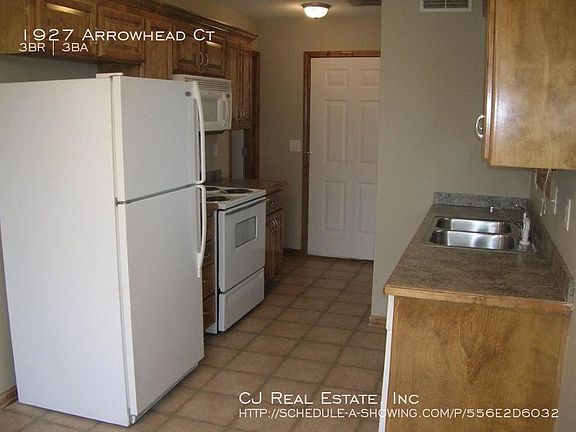 3rd image of 1927 S Arrowhead Ct