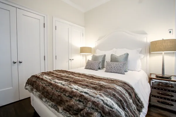 Rented by Stonehenge NYC LLC | media 29