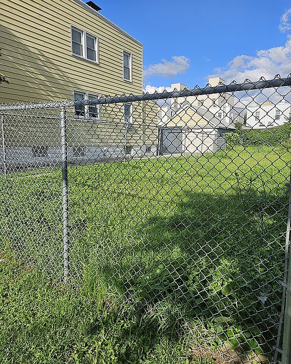 2nd image of 15-17 125th St