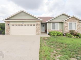 109 Creek View Dr, Saint Robert, MO 65584