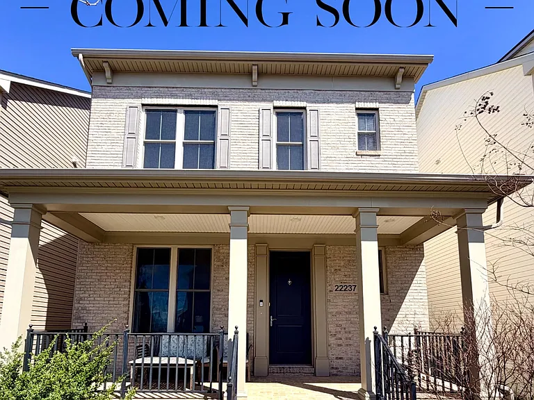 22237 Fulmer Ave — Photo 1