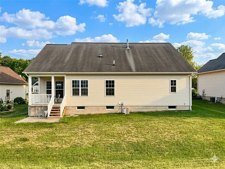 136 New Tudor Rd — Photo 37
