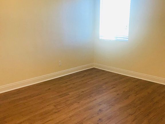 4th image of 2772 Garnet Ave